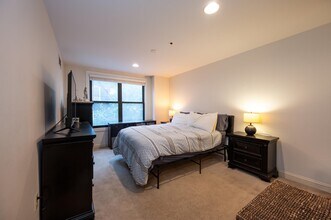 711 Clinton St in Hoboken, NJ - Building Photo - Building Photo