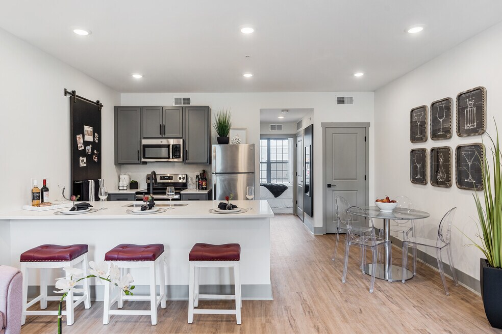 3870 Mt Vernon Ave Apartments and Nearby Cincinnati