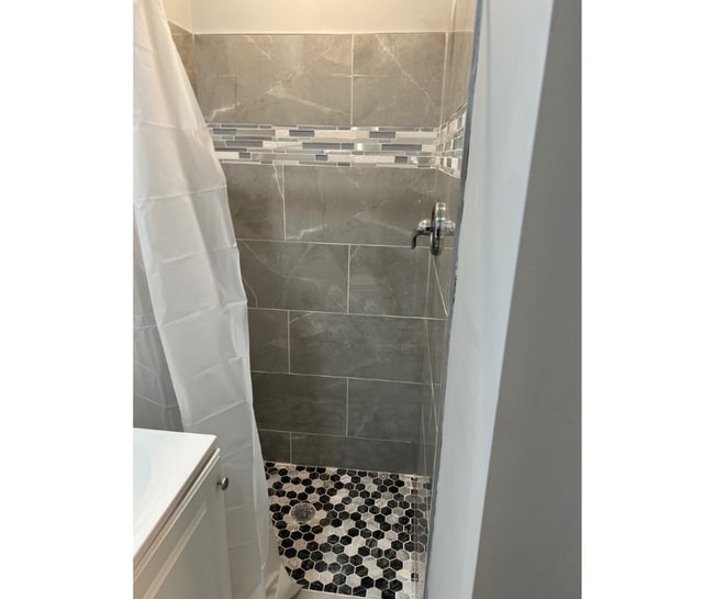 2430 Potterfield Rd in Windsor Mill, MD - Building Photo - Building Photo