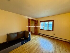 67 Gore St, Unit 2F in Cambridge, MA - Building Photo - Building Photo