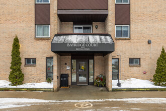 Bayridge Court Apartments in Kingston, ON - Building Photo - Building Photo