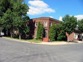 24 W Main in Hayfield, MN - Building Photo