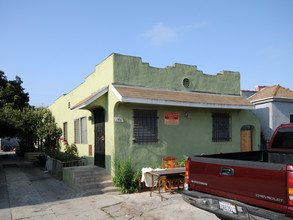 146 W 76th St in Los Angeles, CA - Building Photo - Building Photo