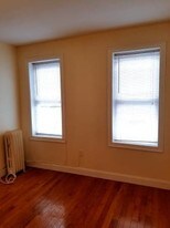 2106 John Fitzgerald Kennedy Blvd, Unit 31 in Union City, NJ - Building Photo