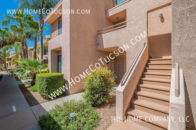property at 5675 N Camino Esplendora