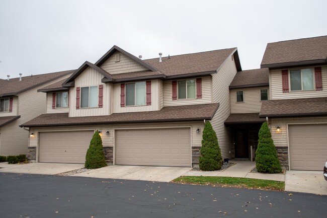 26 Fairway Ln in Logan, UT - Foto de edificio - Building Photo