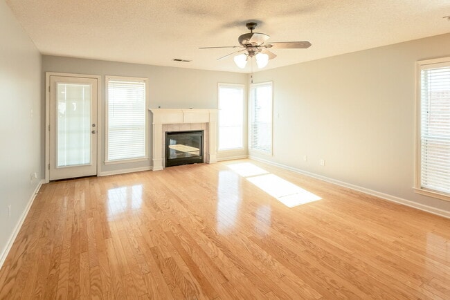 1253 Greenwich Dr in Hernando, MS - Building Photo - Building Photo