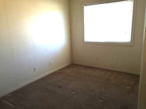 1620 Winchester Dr in Elko, NV - Building Photo - Building Photo