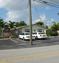 1400-1406 NE 17th Ct in Fort Lauderdale, FL - Building Photo - Building Photo