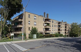 Farkas Steven in Toronto, ON - Building Photo