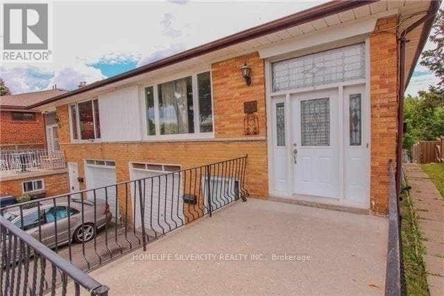 31 Lakeland Dr