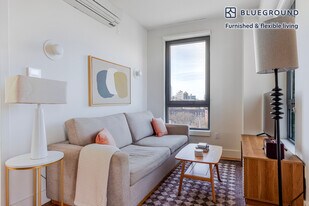 130 Hope St in Brooklyn, NY - Building Photo