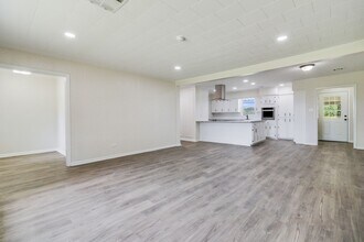 404 W St Mary St in Abbeville, LA - Building Photo - Building Photo