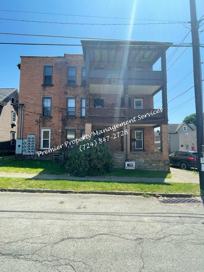 property at 331 W North St