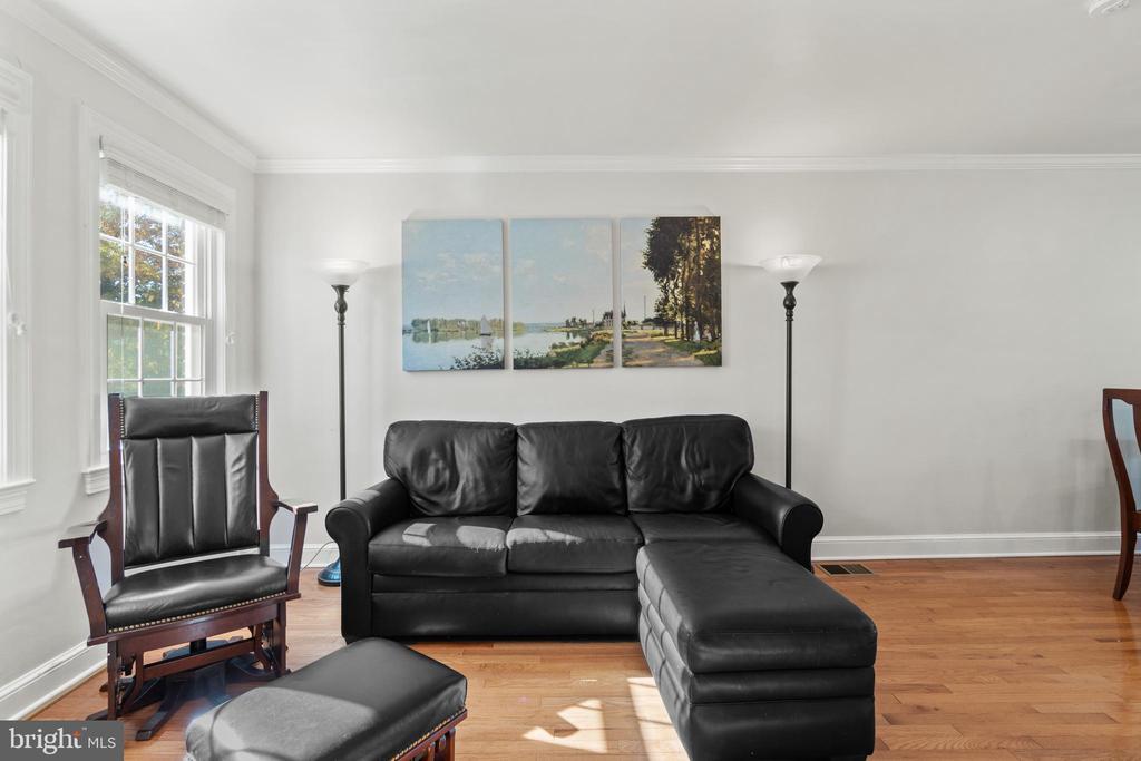 510 E Nelson Ave in Alexandria, VA - Building Photo