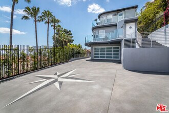 1541 Selma Dr in Los Angeles, CA - Building Photo - Building Photo