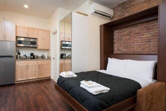 17 Cumberland St, Unit 8 in Boston, MA - Building Photo - Building Photo