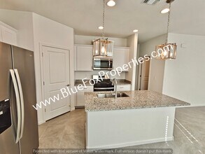 6805 E Paseo Don Octavio in Tucson, AZ - Building Photo - Building Photo