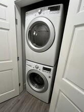 492 A Hethrington Ave in Winnipeg, MB - Building Photo - Building Photo