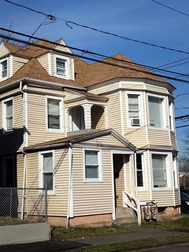 477 Norman St in Bridgeport, CT - Building Photo - Building Photo