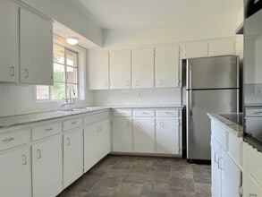 2102 Ansbury Dr in Houston, TX - Building Photo - Building Photo