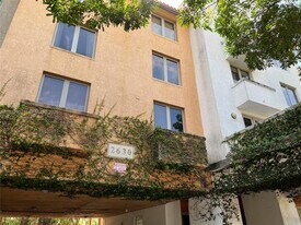 2630 SW 28th St in Miami, FL - Building Photo