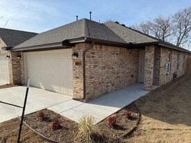 603 Marlin Ct in Chickasha, OK - Building Photo