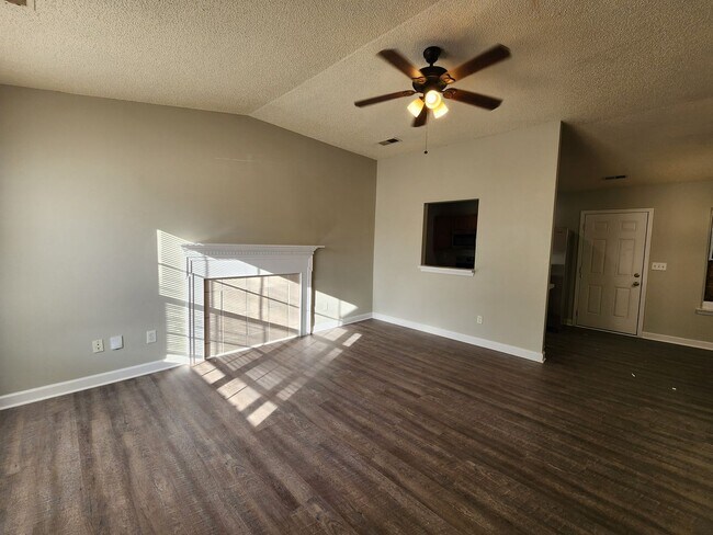 201 Graham Meadow Dr in Charlotte, NC - Building Photo - Building Photo