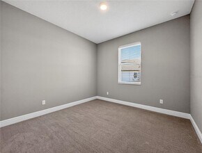 1673 Suttonset Trl in Zephyrhills, FL - Building Photo - Building Photo