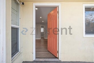 26910 Manon Ave in Hayward, CA - Foto de edificio - Building Photo