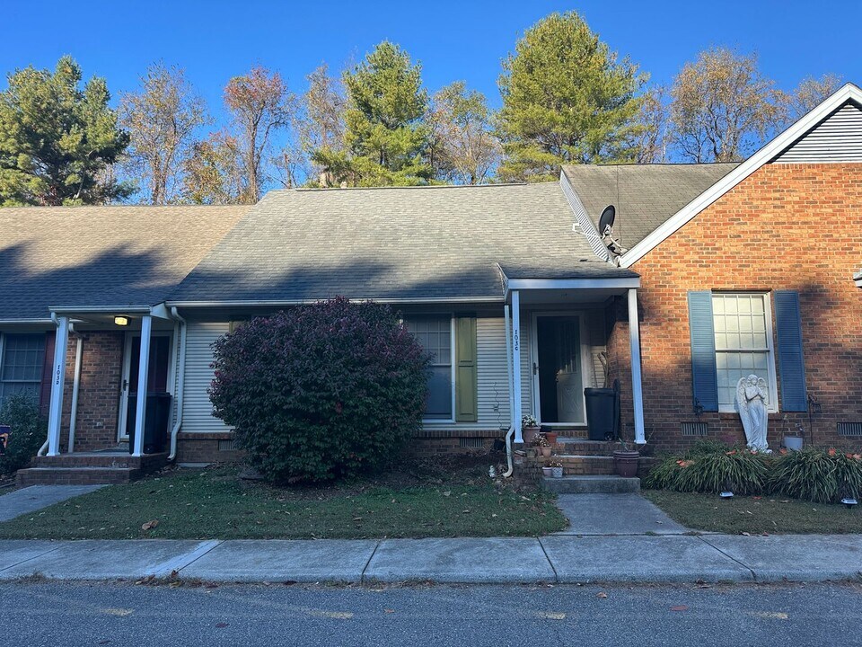 103 Lovely Mt Dr in Radford, VA - Building Photo
