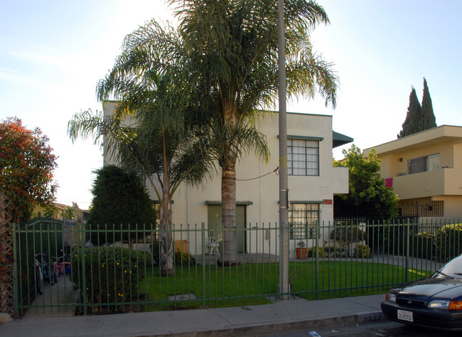 2014 S CORNING ST in Los Angeles, CA - Building Photo - Building Photo