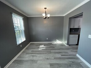127 Parker Village Cir in Panama City, FL - Building Photo - Building Photo