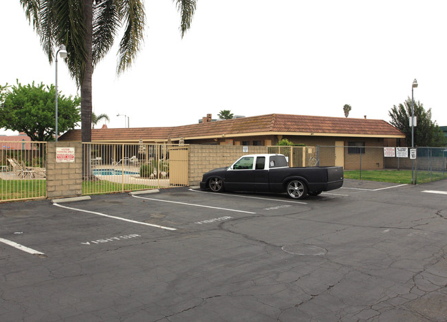 Aztec Mobile Estates in Bellflower, CA - Building Photo - Building Photo