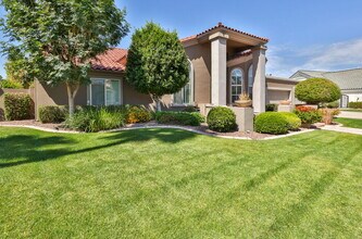 1307 E Treasure Cove Dr in Gilbert, AZ - Building Photo - Building Photo