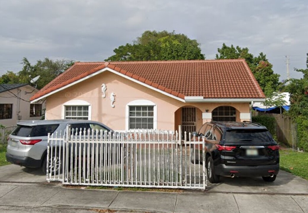 1179 NW 60th St in Miami, FL - Building Photo