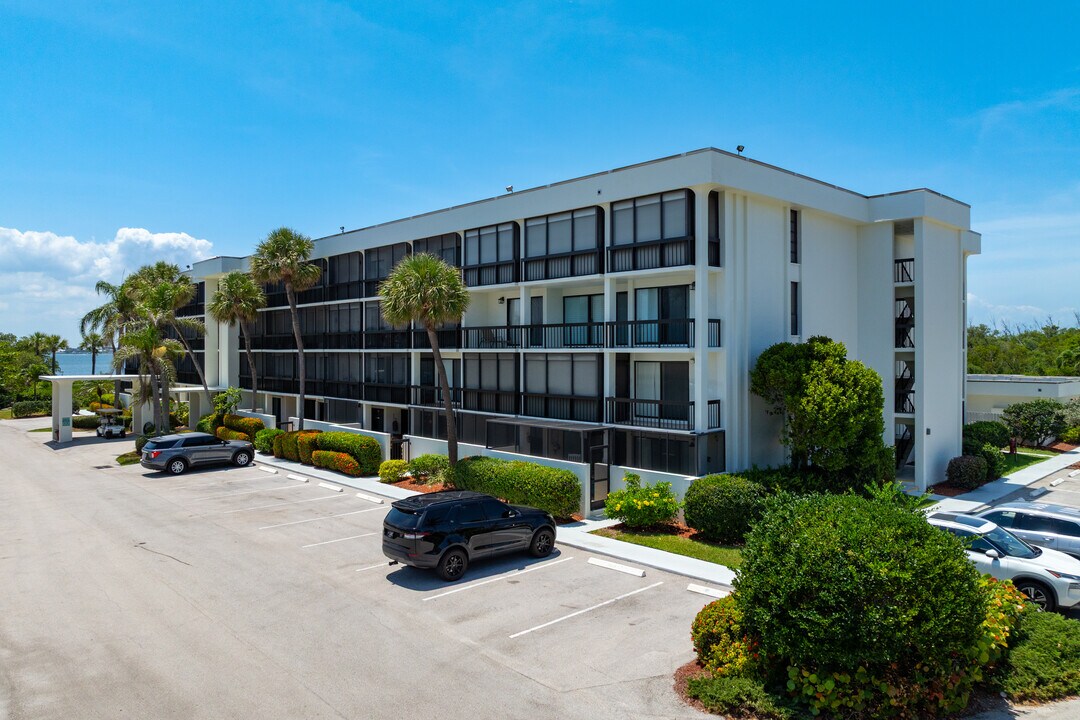 Green Turtle Cove in Jensen Beach, FL - Building Photo