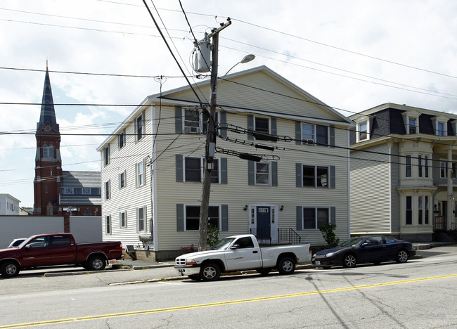 329 Main St in Biddeford, ME - Building Photo - Building Photo