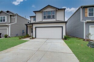 10123 Clearwick St in Houston, TX - Building Photo