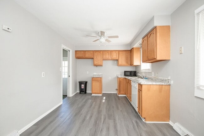 property at 4905 Donovan Dr