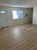 512 Fein Ave, Unit B in Paso Robles, CA - Building Photo