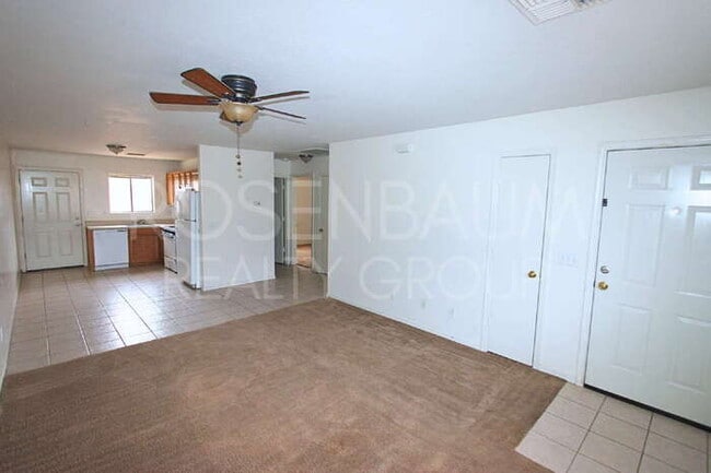 15588 S Yava Rd in Arizona City, AZ - Building Photo - Building Photo
