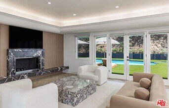 502 Evelyn Pl in Beverly Hills, CA - Building Photo - Building Photo