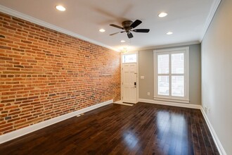 281 S Robinson St in Baltimore, MD - Building Photo - Building Photo