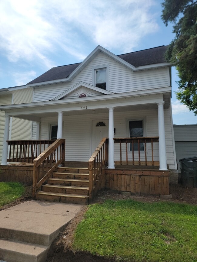 property at 121 Broadway St