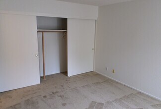 13953 Spring Water Ct in Garden Grove, CA - Building Photo - Building Photo