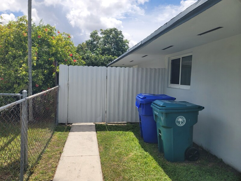 1010 NW 23rd Ave in Miami, FL - Building Photo