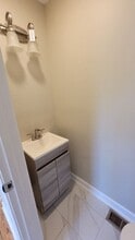 7619 Forrest Ave in Philadelphia, PA - Building Photo - Building Photo