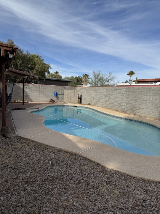 8321 E Calexico St in Tucson, AZ - Building Photo