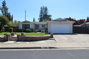 1248 Chelsea Way in Concord, CA - Building Photo